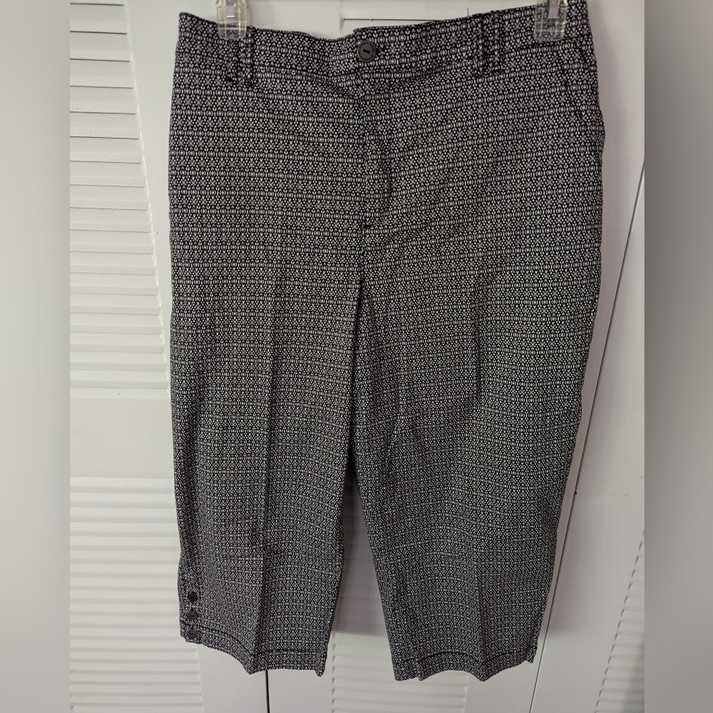 Women's Capri Pants